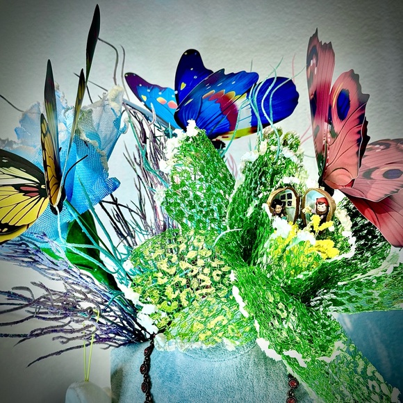 ALL FRILLS SPARKL - Picture 15 of 17